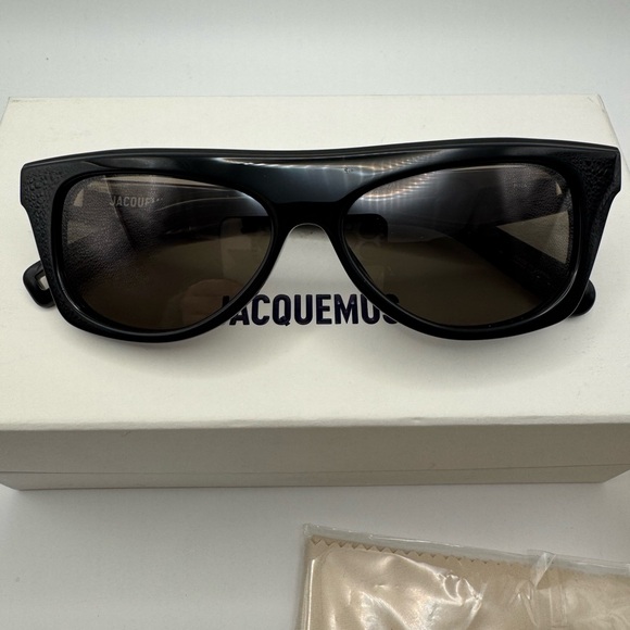 Jacquemus The Pasadena Black Sunglasses 58/1 - Picture 2 of 9